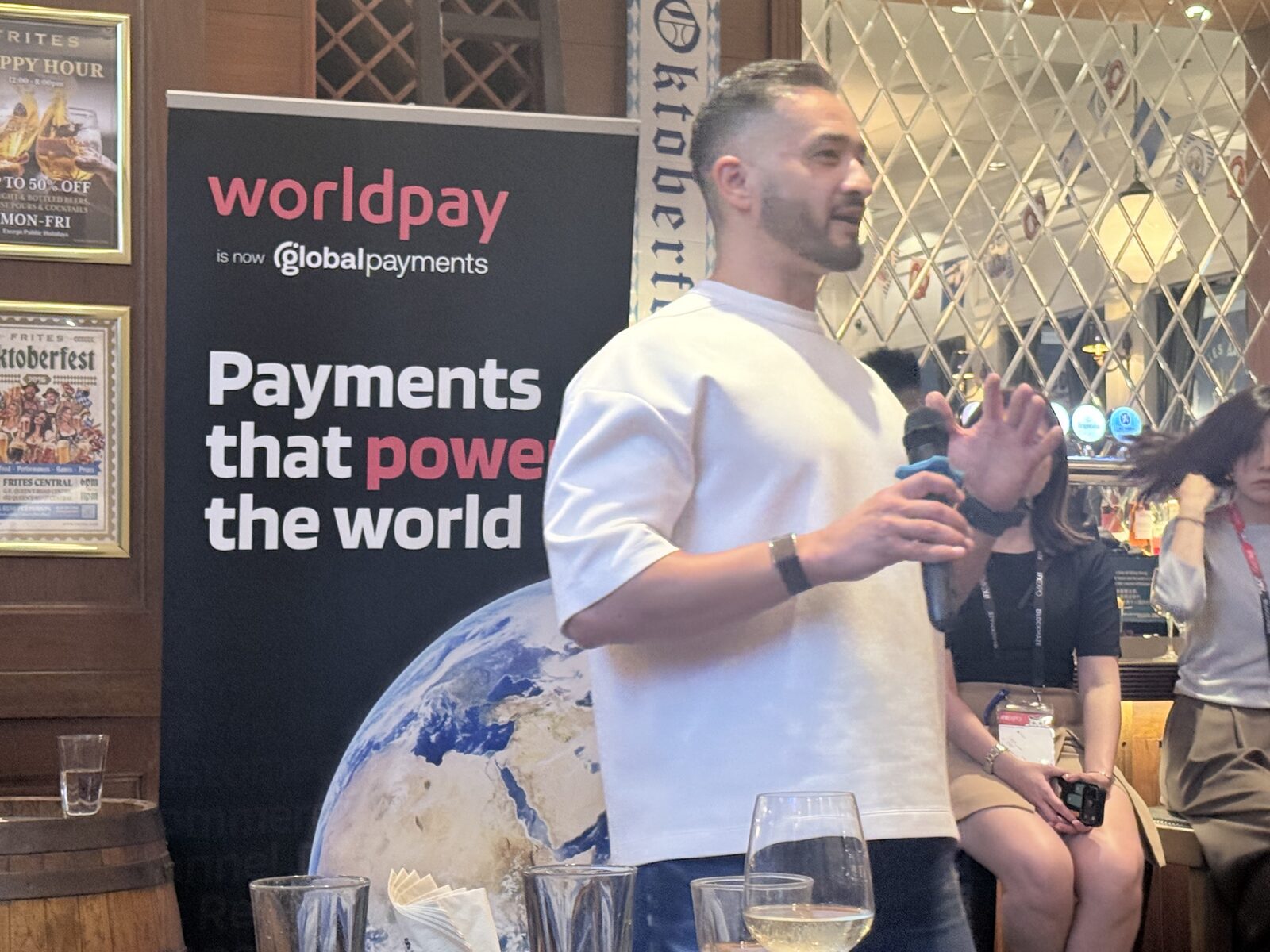 Easypay 受邀參加 iFX EXPO，同場加映 Worldpay 交流會幫 Easypay 董事慶生（6）